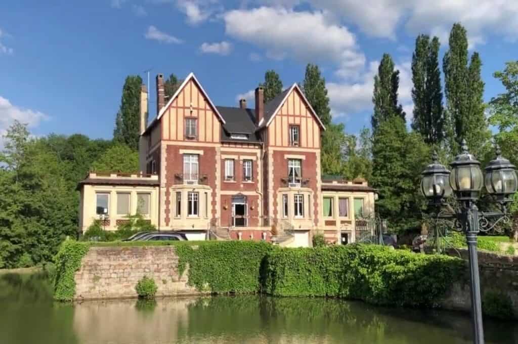 Château de Quesmy magicien