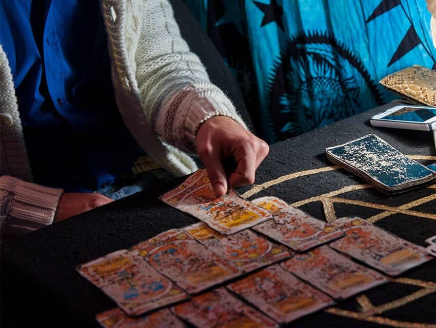 tarot et cartomancie en événementiel